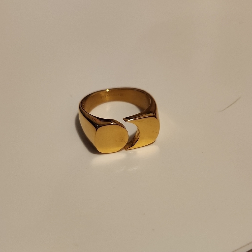 Modern Gold-Tone Open Circle Statement Ring